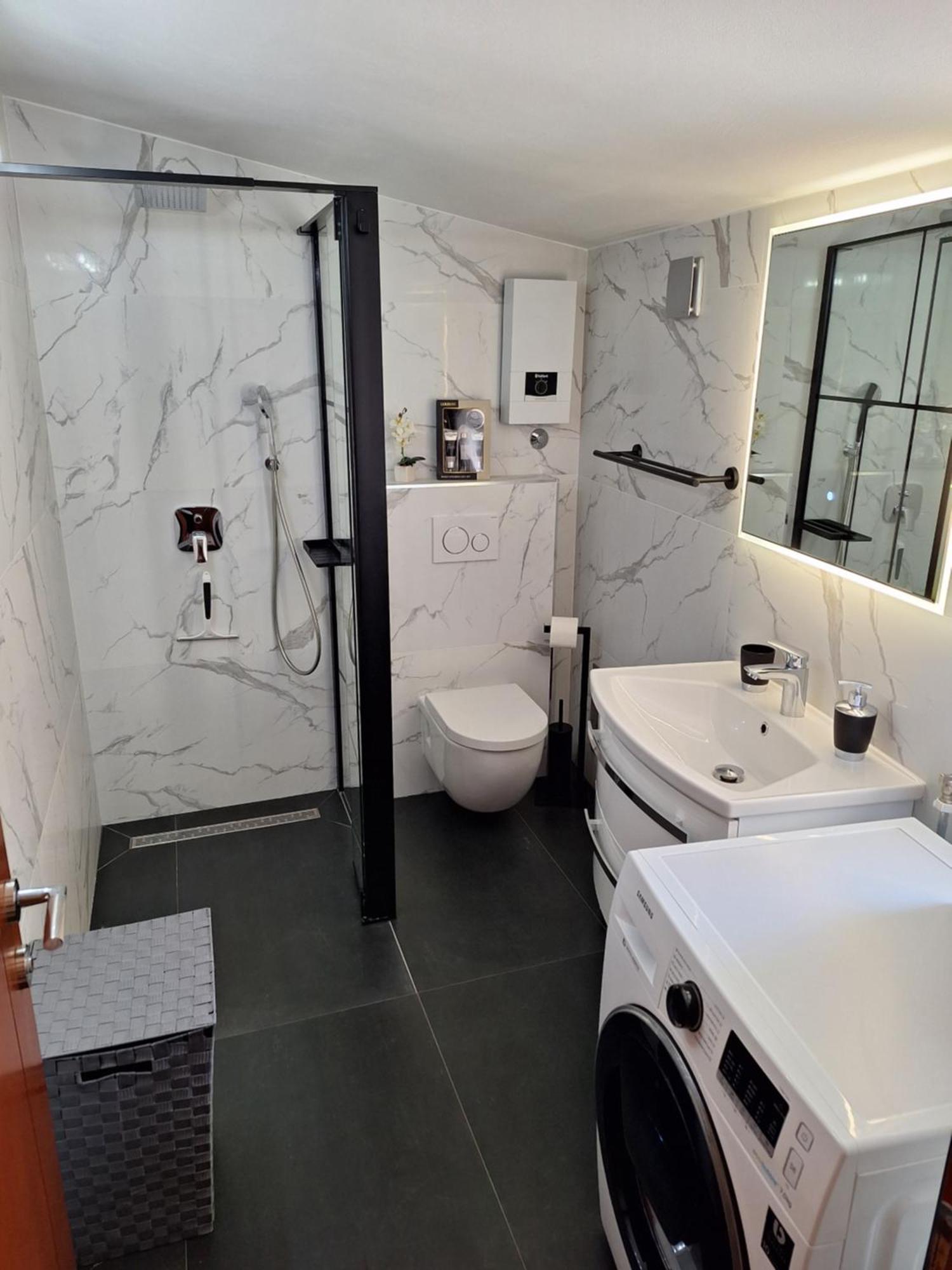 Апартаменты Luxury Penthouse Roberta Примоштен Экстерьер фото